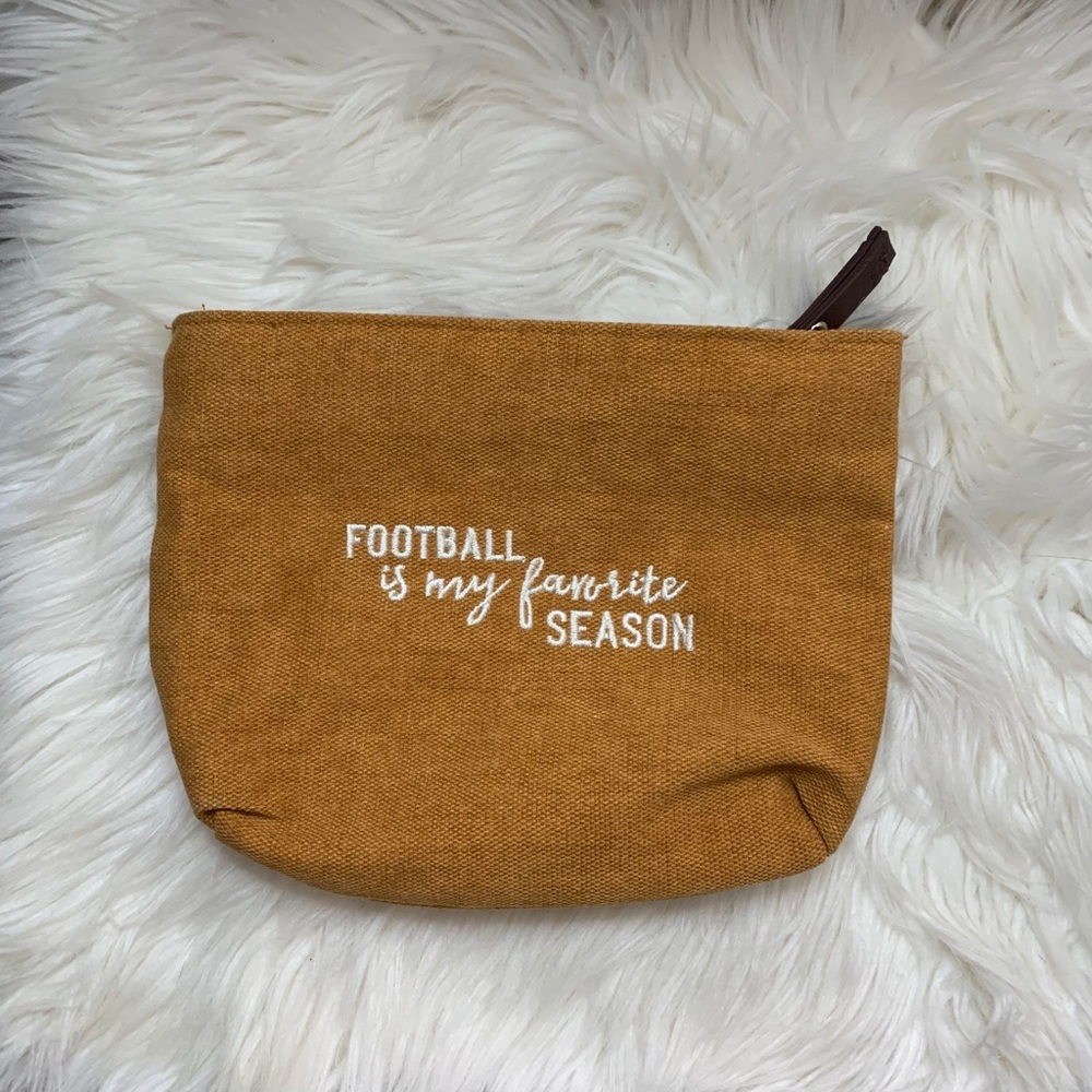 🦋*3 for $12* Makeup/ accessories Bag
